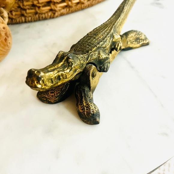 Vintage alligator crocodile nut cracker - Picture 5 of 5
